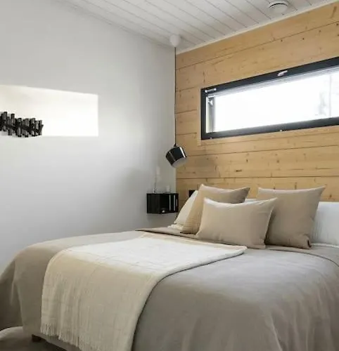 Vuonelo Iso-syoete شاليه *